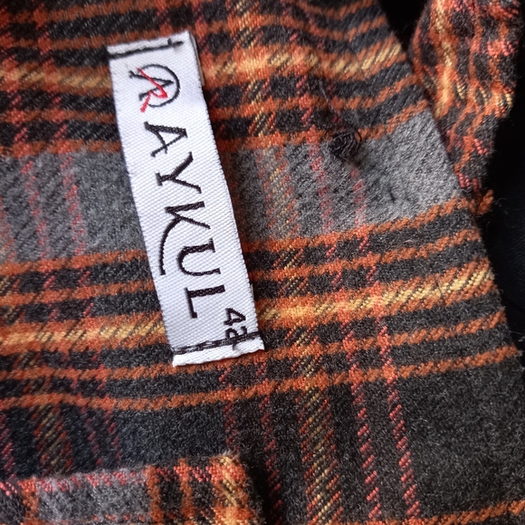 Plaid coat/jacket - Picture 6 of 6